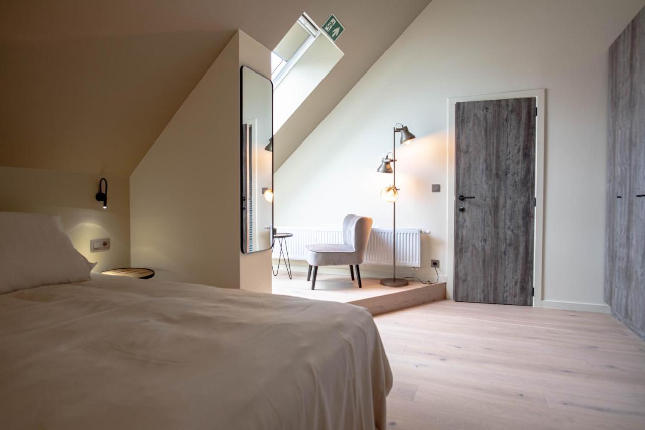 'T Ponton Bed & Breakfast Nieuwpoort Exterior photo