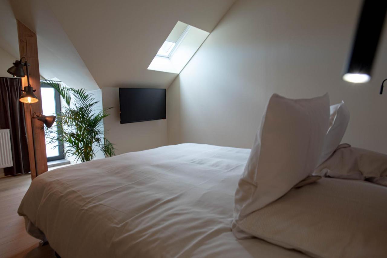 'T Ponton Bed & Breakfast Nieuwpoort Exterior photo