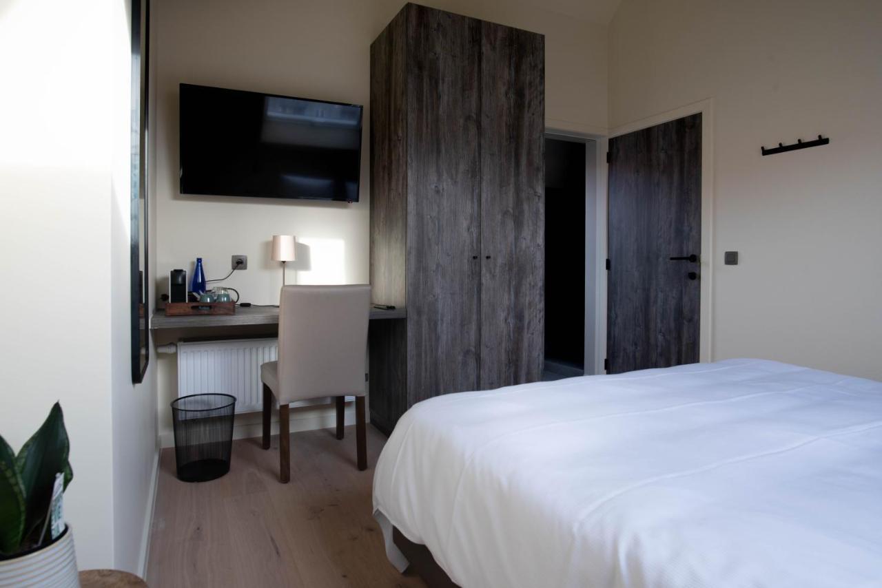 'T Ponton Bed & Breakfast Nieuwpoort Exterior photo